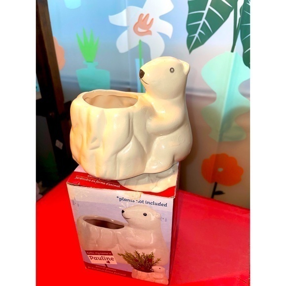 Polar Bear Animal Flower Succulent Planter Pot - Picture 1 of 7